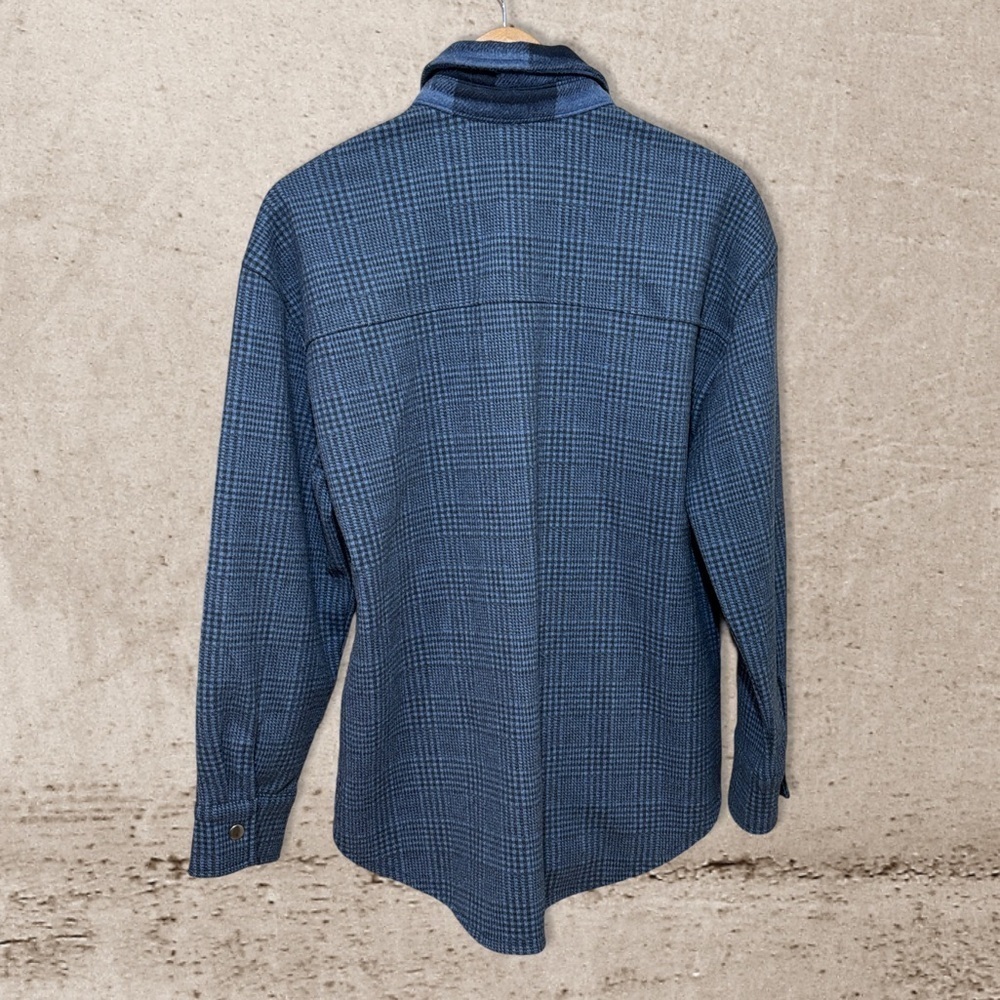 Steve Madden Blue Button Down Shirt - Picture 2 of 4